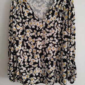 Karl Lagerfeld 3/4 sleeve top